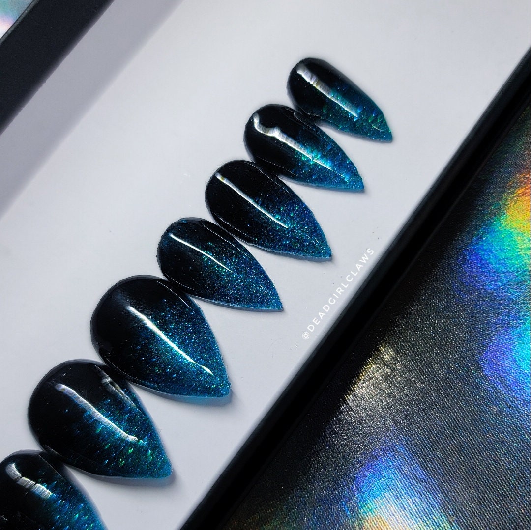 Glam Goth Press on Nail Set